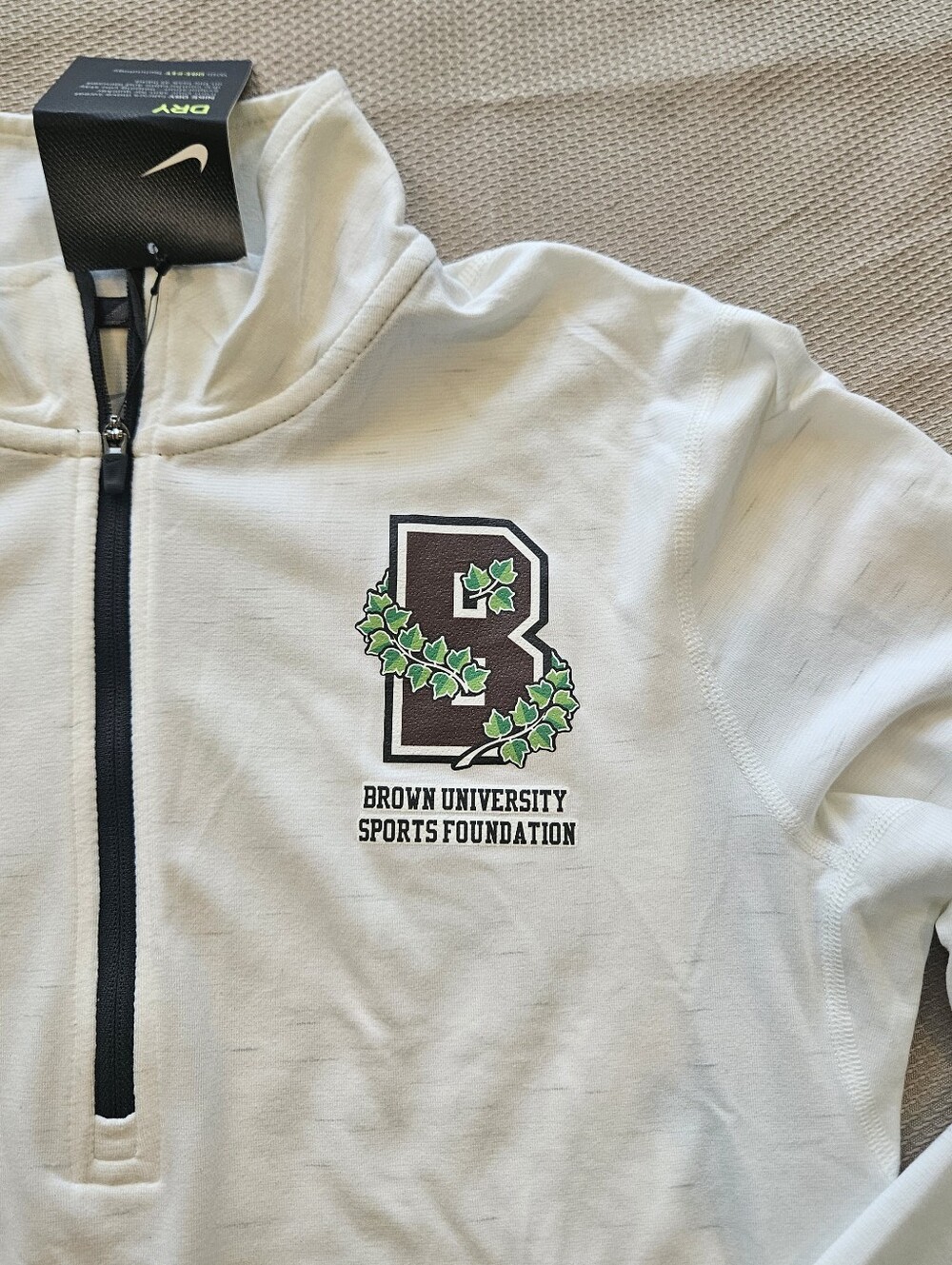 Brown University Sports Foundation Nike Quarter Zip Pullover NWT Small Dri-fit